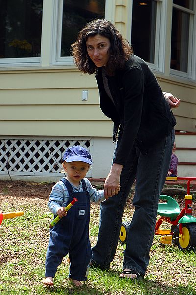 Zeke and Amy go for a stroll.